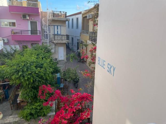 Blue Sky Apartment Палиохора Екстериор снимка