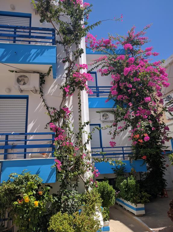 Blue Sky Apartment Палиохора Екстериор снимка