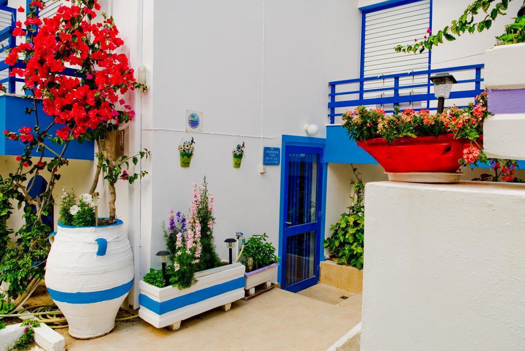 Blue Sky Apartment Палиохора Екстериор снимка